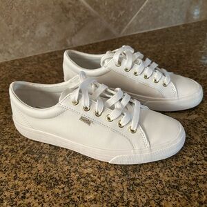 Keds white lace up Sneaker size 7